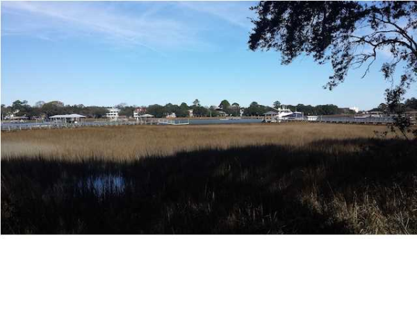 6 COUNTRY CLUB DR