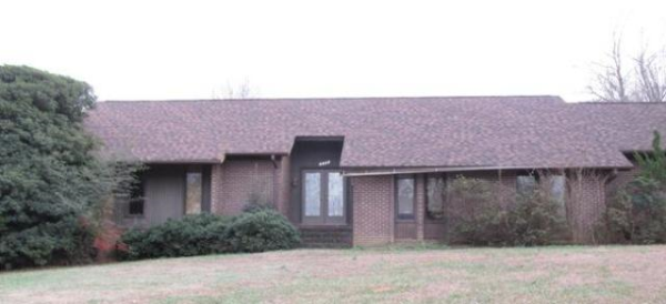 1120 Briarwood Drive