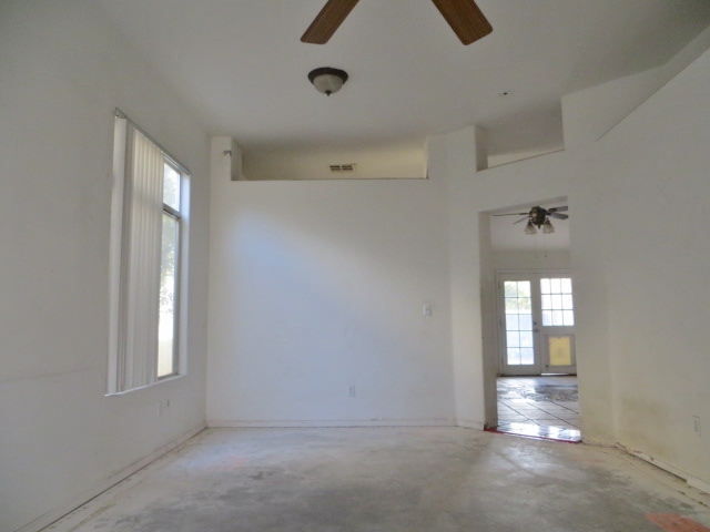 865 Zinnia Circle