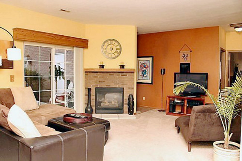 W241N2573 E Parkway Meadow Cir 1