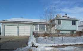 687 Valley View Dr