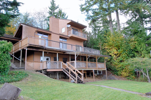 708 W Lakeside Dr