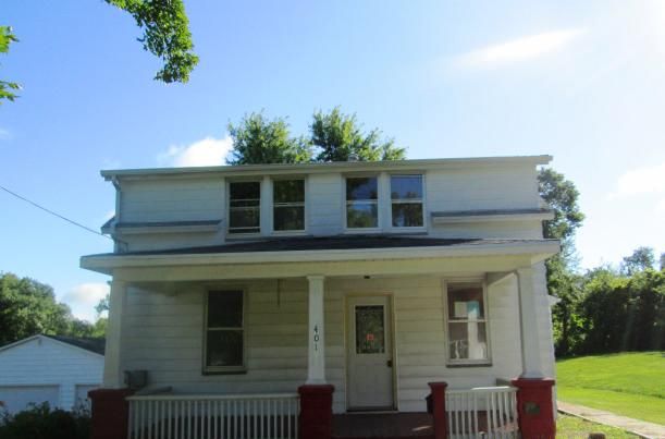 401 Roscoe Avenue