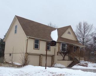 1208 NW Burr Oak Ct
