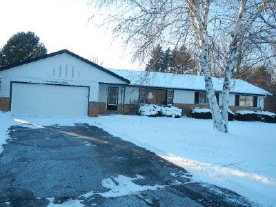 8025 N Greenview Ct
