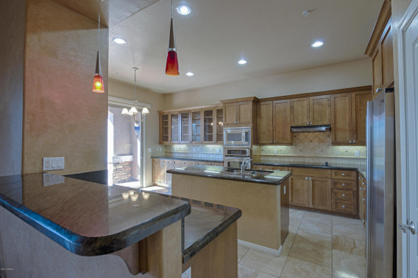 19475 N GRAYHAWK Drive #1027