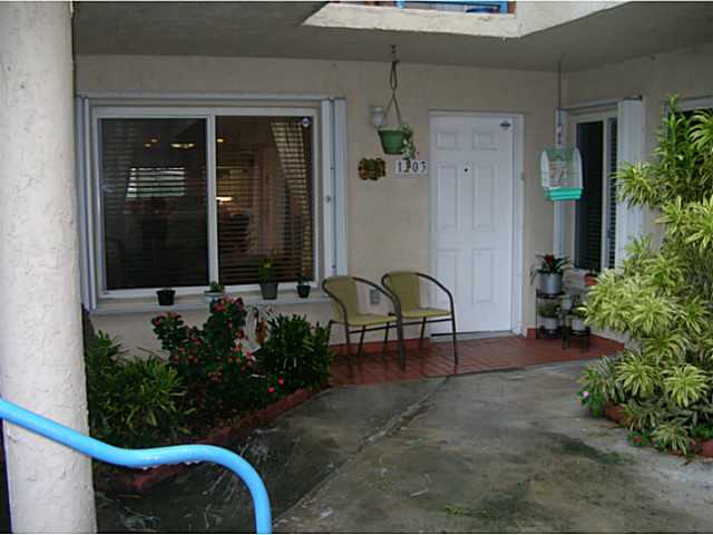 351 NW 82 AV # 1103