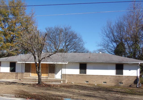 3011 Lonsdale Drive