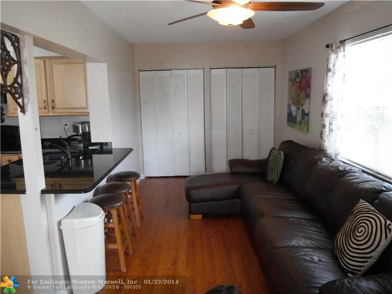 5720 NW 87TH TER