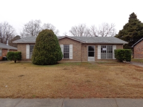 4616 Chartres Ln