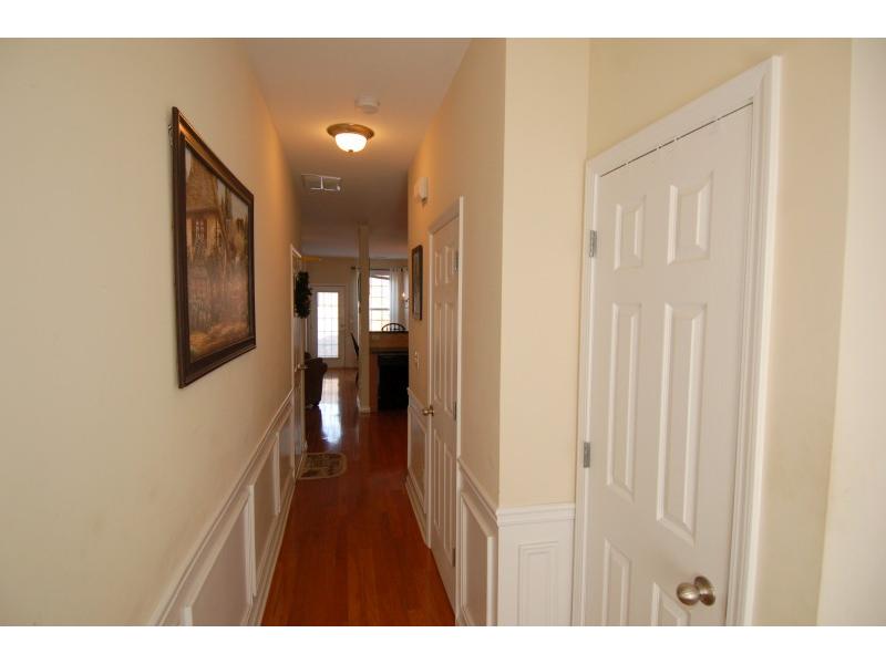 Unit 4919 - 4919 Chaucery Lane