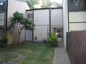 7621 Laytonia Dr