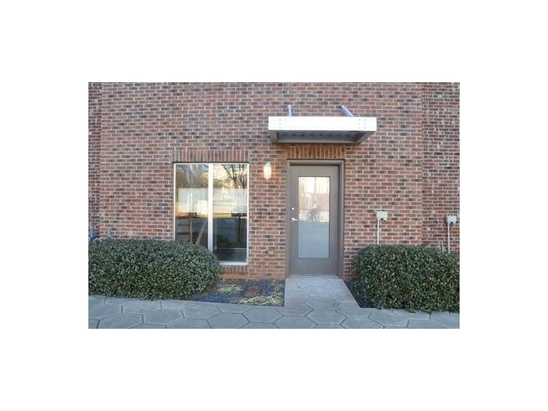 Unit 12 - 238 Walker Street Sw