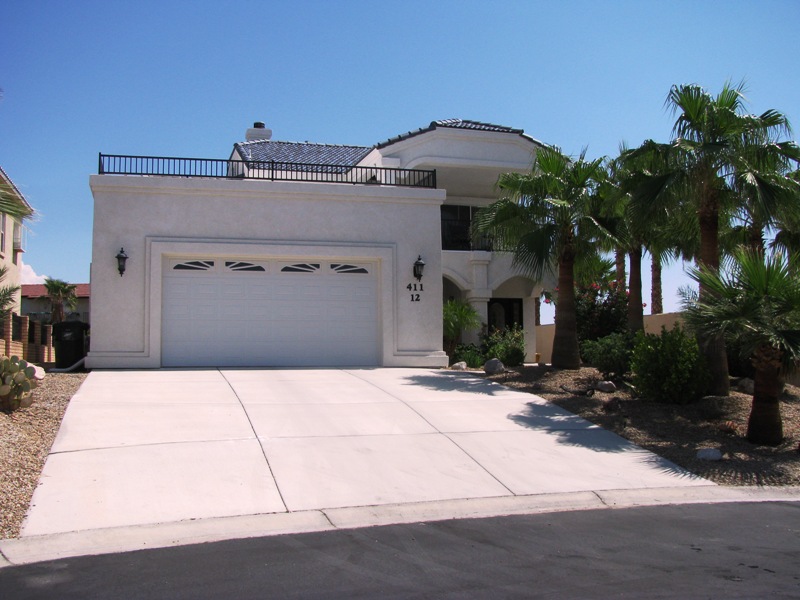 411 RIVERFRONT DR. #12
