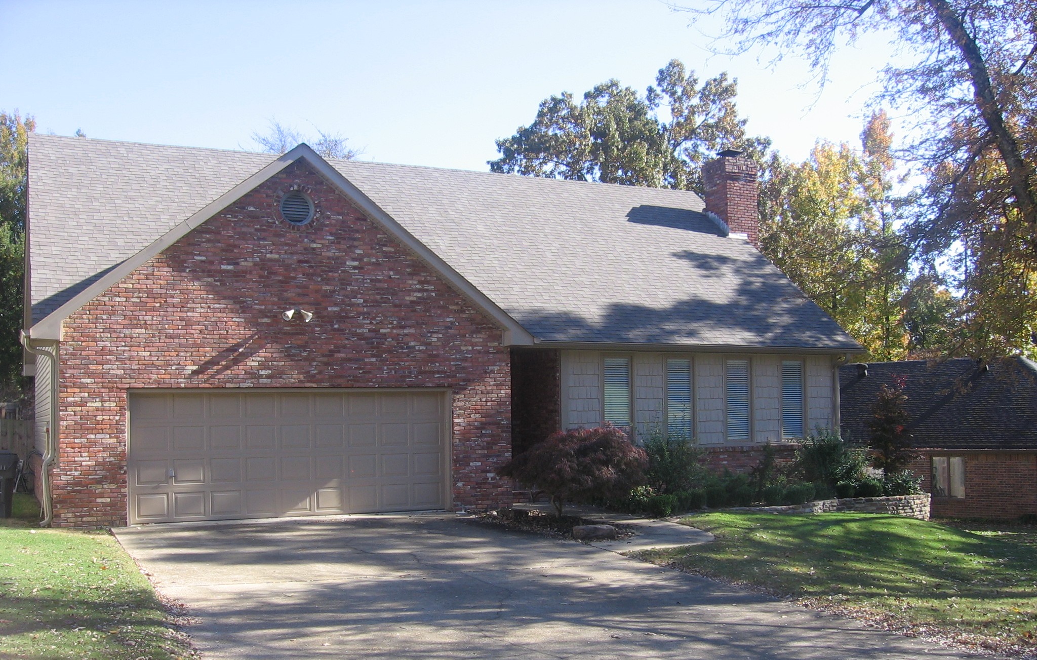 2208 Oak Hollow Cove