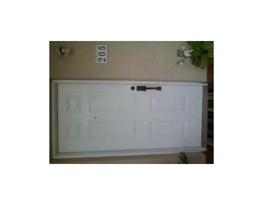 631 NW 82 AV # 205