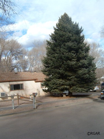 1122 S 1st Street