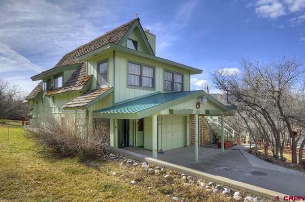130 Chateau Lane