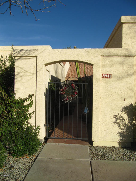 8943 S LORI Lane