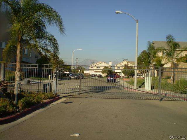 1516 Esparza Ct