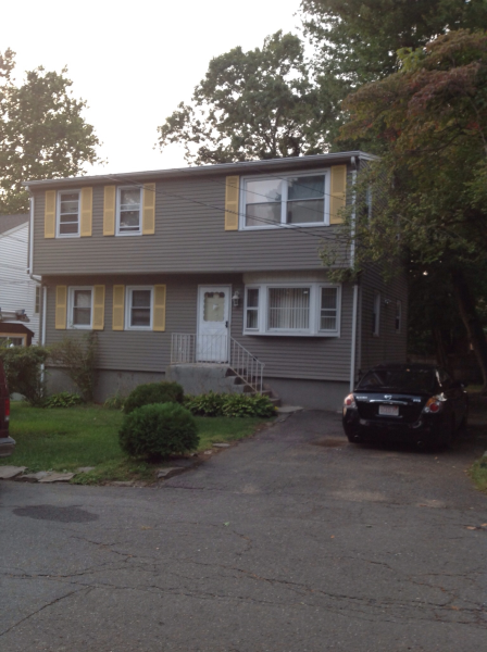 200 Earl Avenue