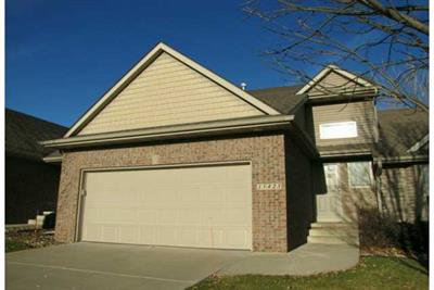 15425 OAKWOOD DRIVE