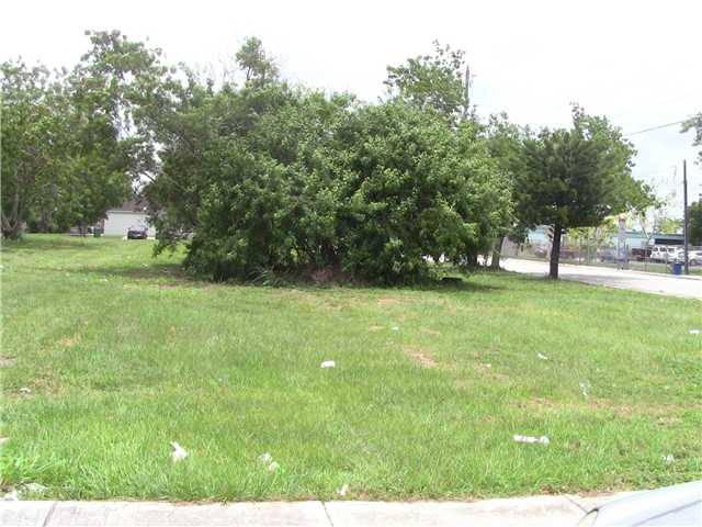 17020 SW 104 AV