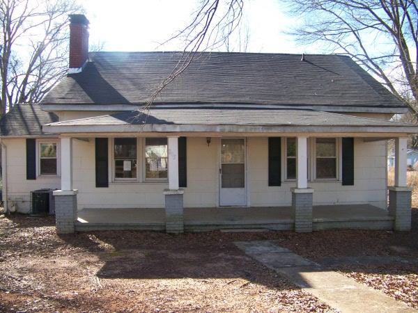 205 Graham St