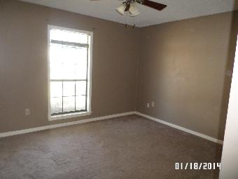305 Planters Grove