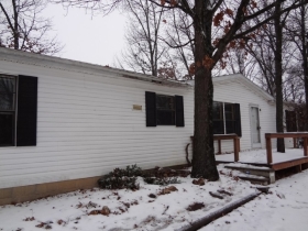 201 Hilltop Ln