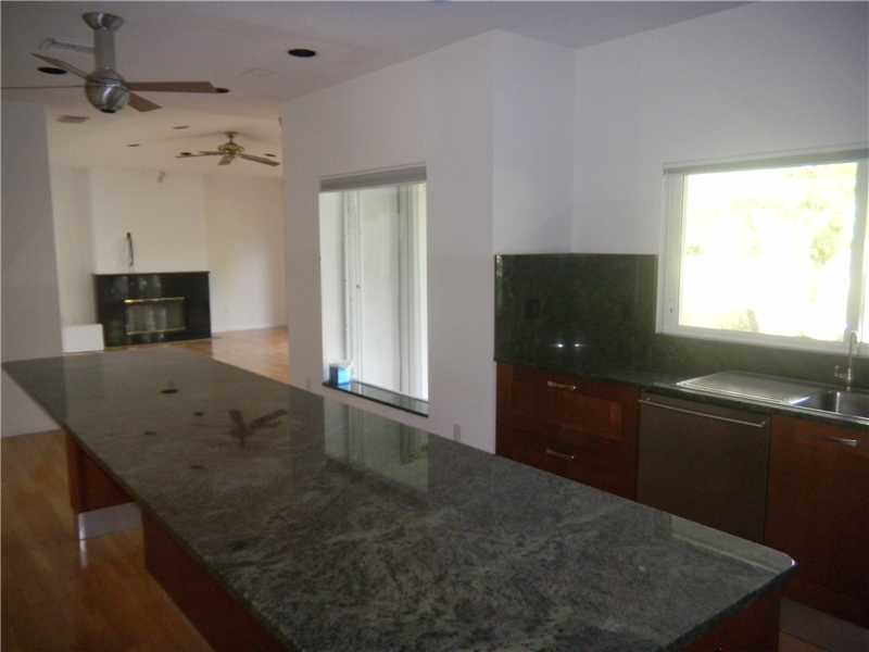 5494 NW 94TH DORAL PL