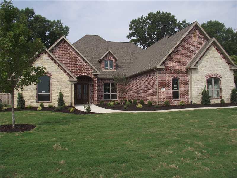 3131 OAK TREE DR