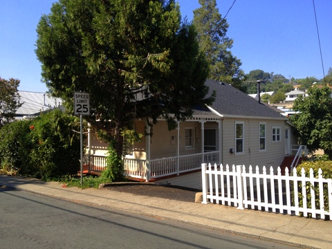 321 325 Main St