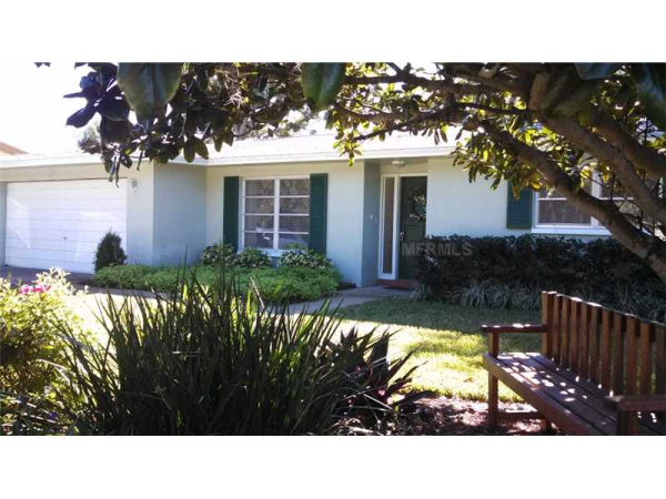 2013 PINEHURST DR