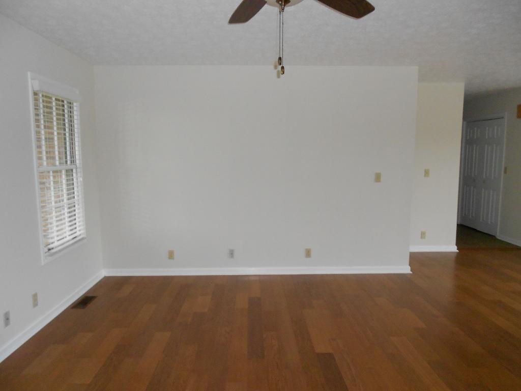 60 Rhett Blvd