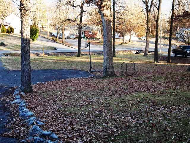 225 NICKELL HEIGHTS, PADUCAH, 42001