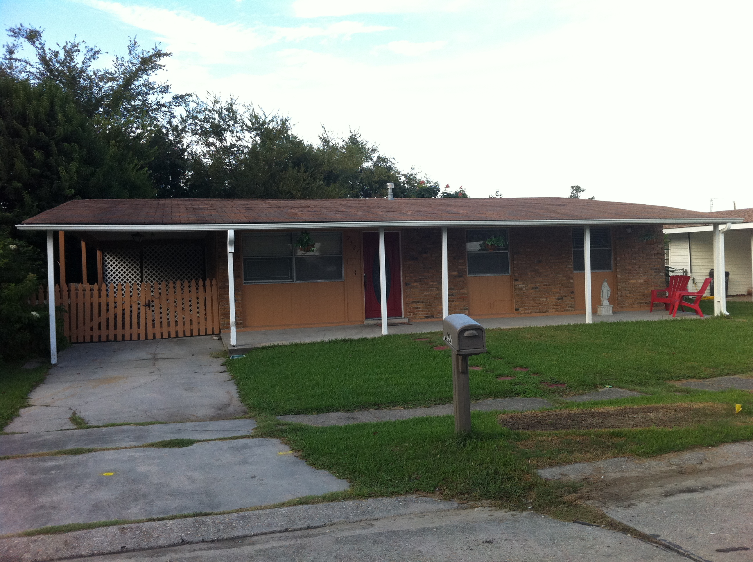 2127 Deerfield Rd
