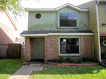 2332 Oxford Pl