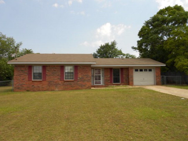 2203 Fernway