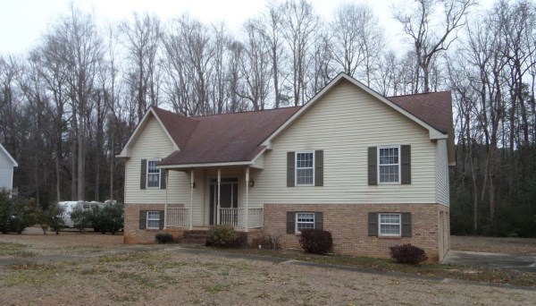 1000 Shorewood Dr