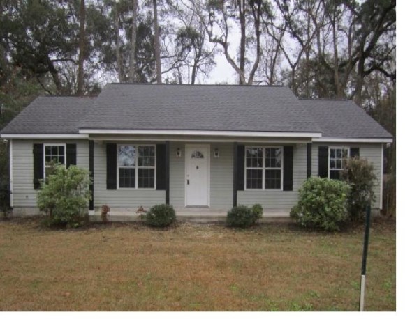 1422 Lake Dr