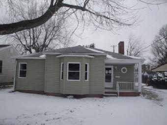 1421 N Summit Ave