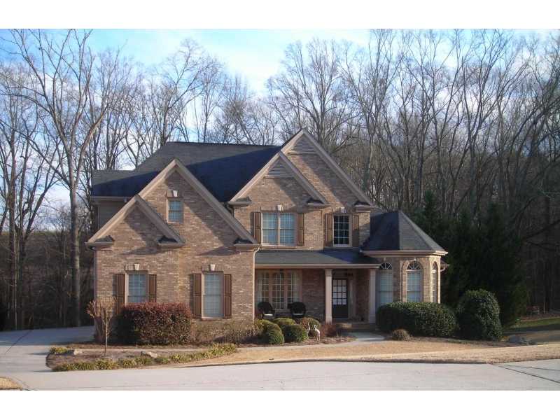 220 Hunting Hills Drive