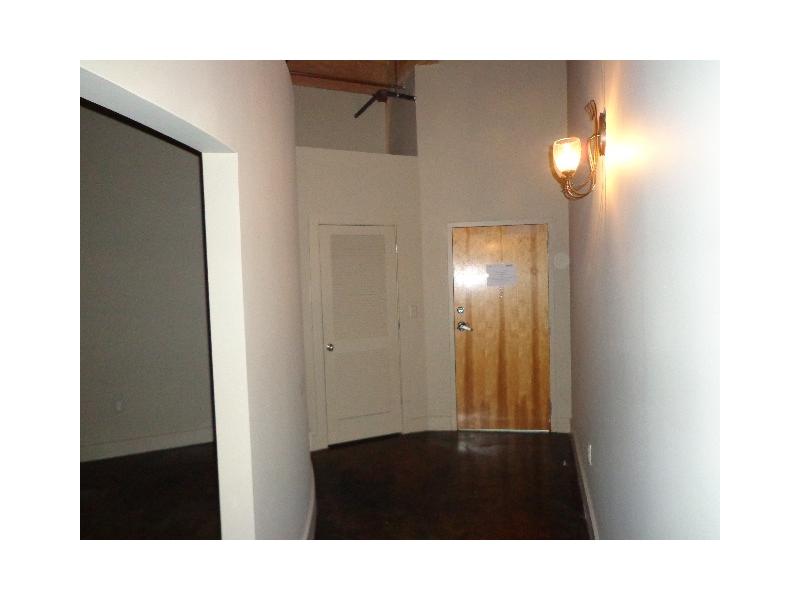 Unit 209 - 204 Walker Street Sw