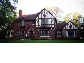 145 Waverly Circle