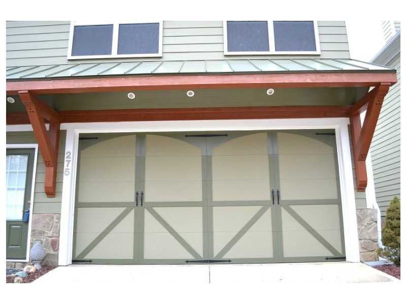 275 Lakeside Drive