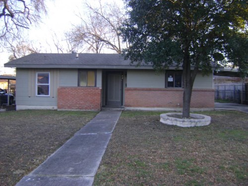 142 Cabot St