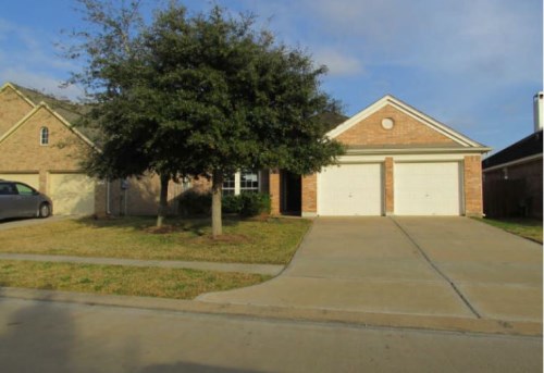 2111 Breezeway Ln