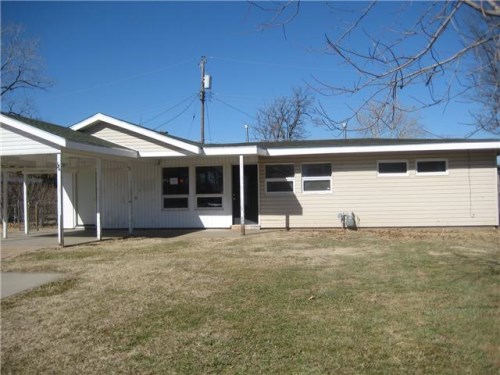 407 Lahoma Dr
