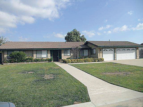 11431 Roswell Avenue